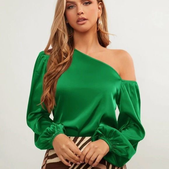 Satin off the shoulder long sleeve blouse black - Picture 4 of 5